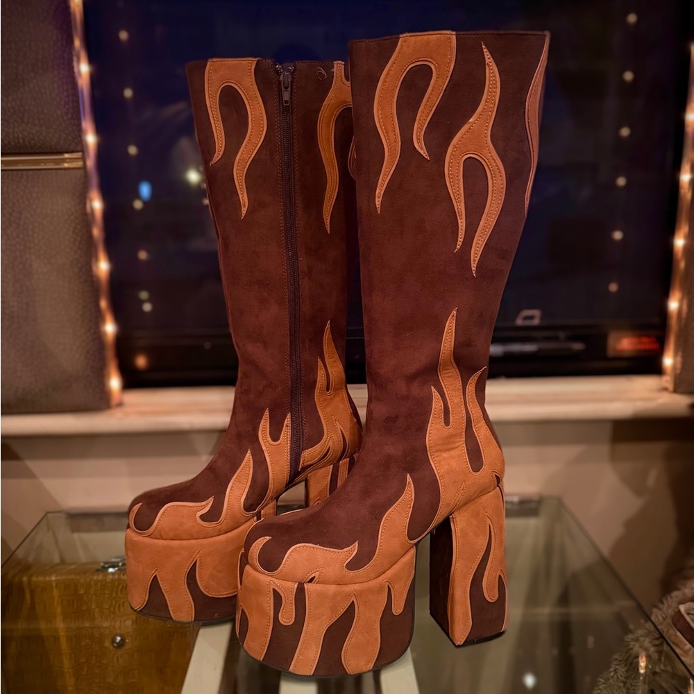 Dolls Kill Brown Current Mood Up In Flames Platform Boots - Picture 4 of 4